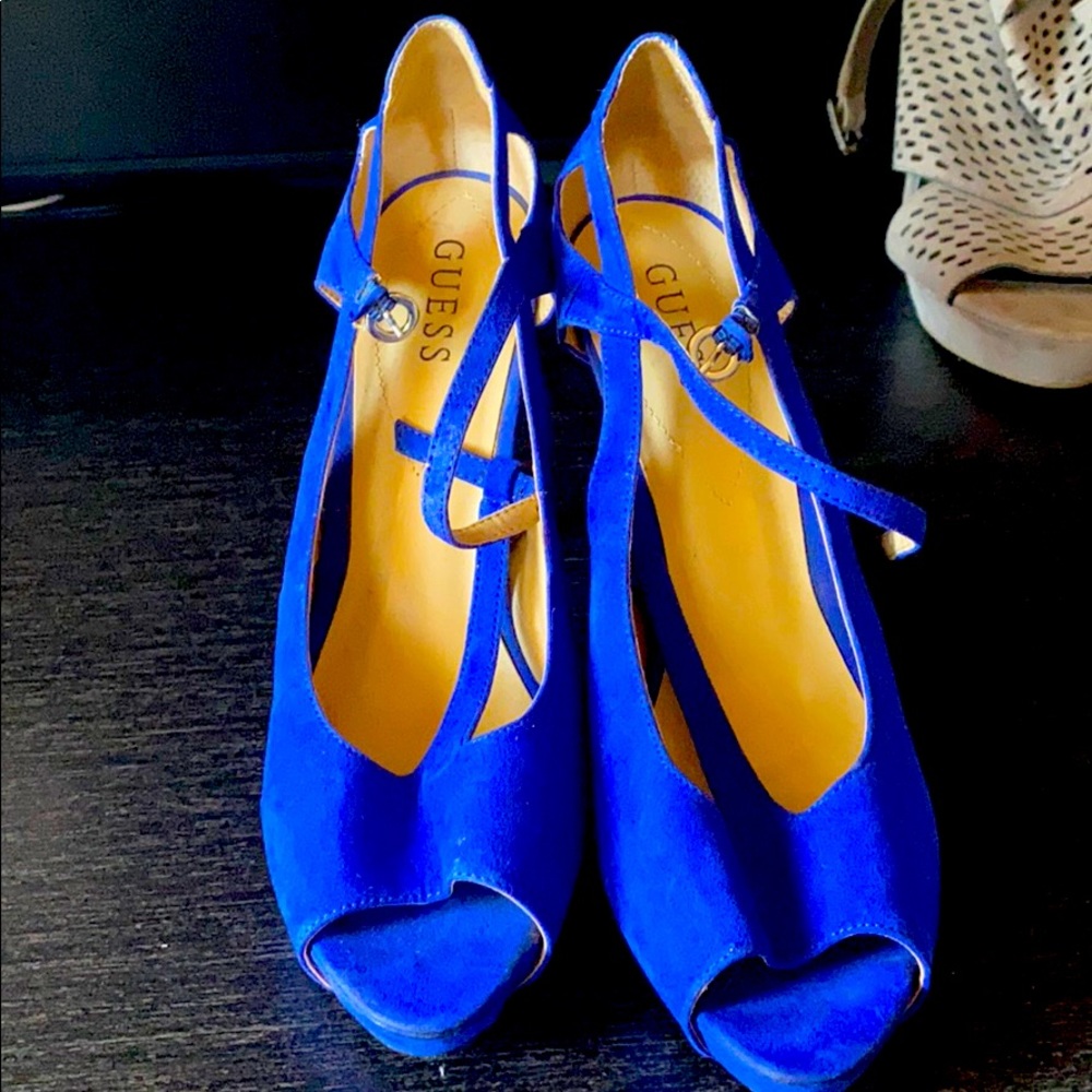 Blue Guess heels